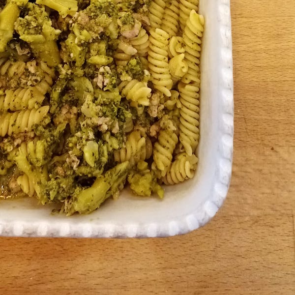 Pasta con broccoli e salsiccia