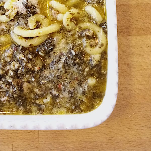 Pasta con salsiccia e funghi